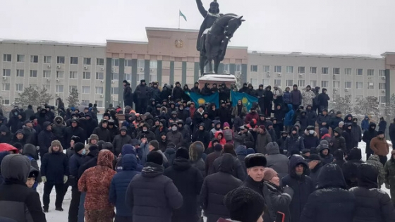 Казахстан стал более политически зависимым от России 