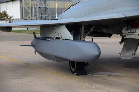 Командувач ВПС Олещук про удари по російських кораблях: &quot;Storm Shadow ми підвішуємо під ліве крило Су-24М, французькі Scalp - під праве&quot;