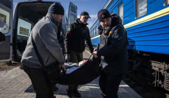 Як евакуюватися до більш безпечного регіону тяжкохворій або маломобільній людині з Краматорська?