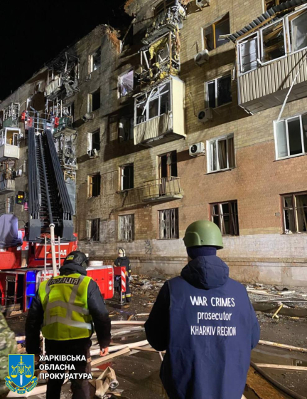 Російський &quot;шахед&quot; влучив у багатоповерхівку в центрі Харкова, постраждали 8 людей, серед них дитина, - мер