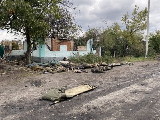 Тіла окупантів досі валяються у визволеному Лимані. Бродячі пси і коти починають їх їсти, - журналістка Станко