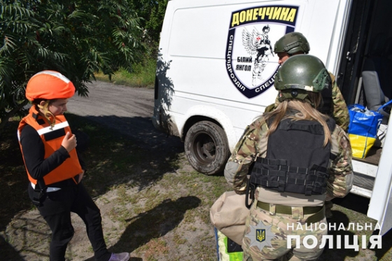 Останню дитину евакуювали із селища Краматорського району (фото, відео)