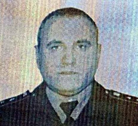 холуи