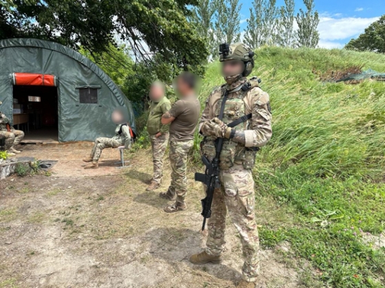 У Краматорську розслідують справу п`ятьох військовослужбовців, які незаконно привласнили майже 5 млн. грн.