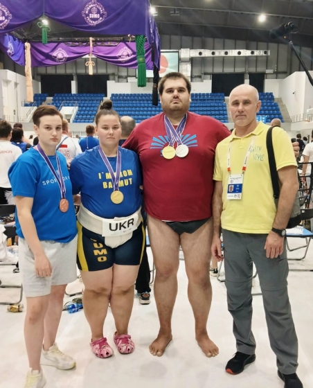 Сумоїсти Донецької області вибороли 5 медалей на чемпіонаті світу в Японії