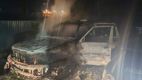 На Закарпатті затримали чоловіків, які підпалили службовий автомобіль на замовлення спецслужб РФ