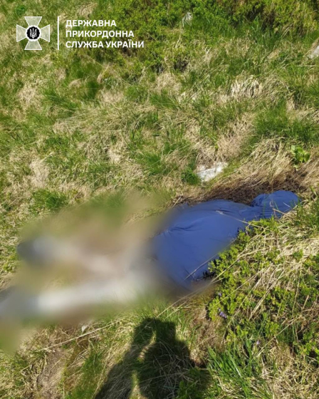 Прикордонники виявили на схилі гори Піп Іван Мармароський поблизу кордону з Румунією чергове тіло чоловіка без ознак життя