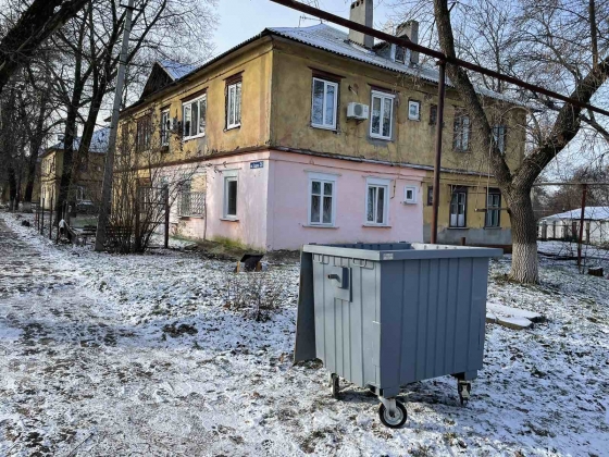 В Краматорську провели заміну сміттєвих контейнерів на деяких вулицях