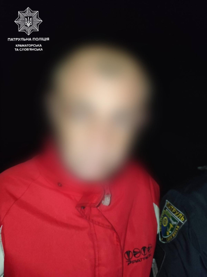 Патрульні склали протокол на правопорушника, який вчиняв домашнє насильство в присутності дітей
