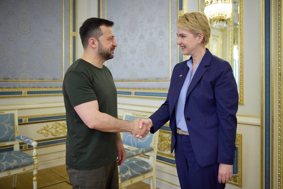 Зеленський зустрівся із главою Бундесрату Швезіг: додаткові системи ППО потрібні якомога швидше