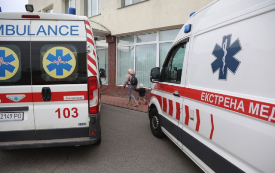 В Одесі під військкоматом стався конфлікт через затримання медиків. У ТЦК відреагували