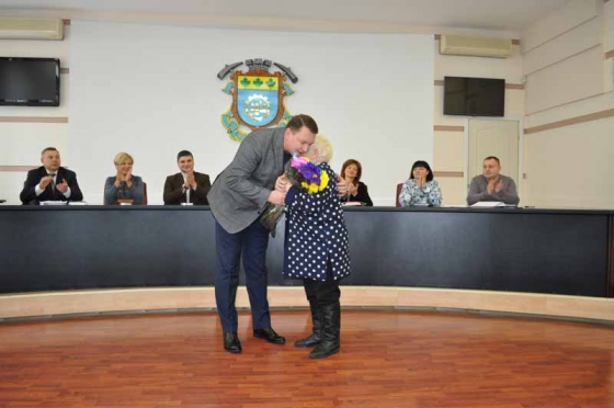 Мэр поздравил старейшую волонтерку Краматорска 