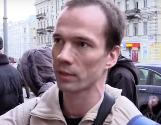 «Не встану на колени перед палачами» - активист Ильдар Дадин осужден на три года