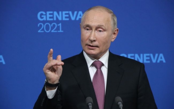 &quot;Детище советской эпохи&quot; и отказ от Донбасса: что Путин написал в статье об Украине