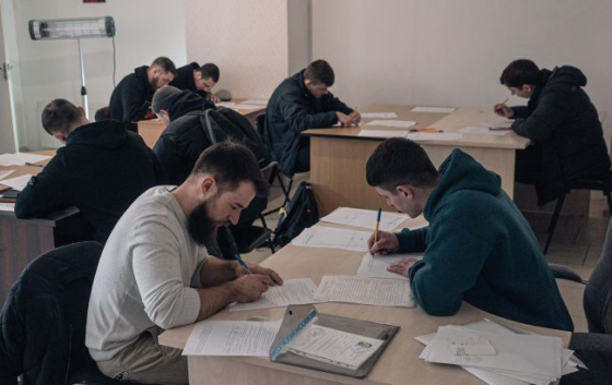Чекають на повістки: у чому різниця між примусово мобілізованими та добровольцями