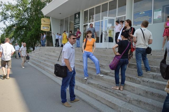 На митинг с требованиями отставки Москаля в Северодонецке пришло три человека