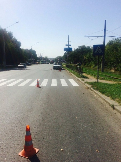 В Краматорске автомобиль сбил женщину на пешеходном переходе