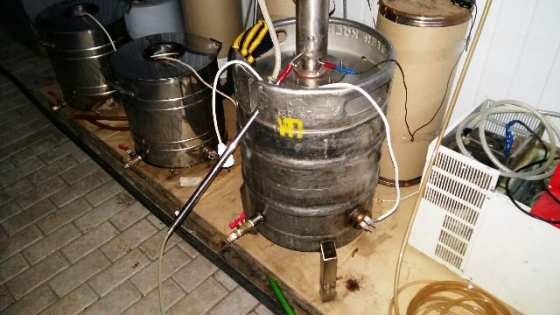 В Донецкой области разоблачен подпольный цех по производству фальсифицированного спирта