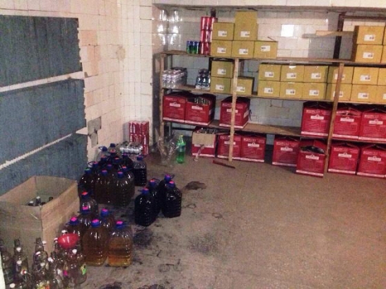В Славянске ликвидирован подпольный цех по производству контрафактного алкоголя