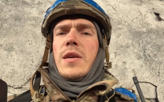 В Мариуполе военные теряют сознание от голода и пьют воду из батарей, - командир &quot;Азова&quot; 
