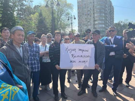 У Казахстані анонсували мітинг на підтримку України, але перших учасників затримали ще до його початку, - Радіо свобода