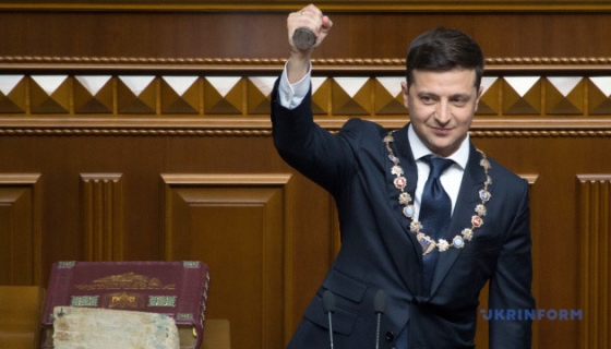 Зеленский распустил Раду и назначил выборы на 21 июля