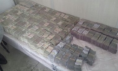 Житель Макеевки пытался вывезти из зоны АТО около 6 млн грн