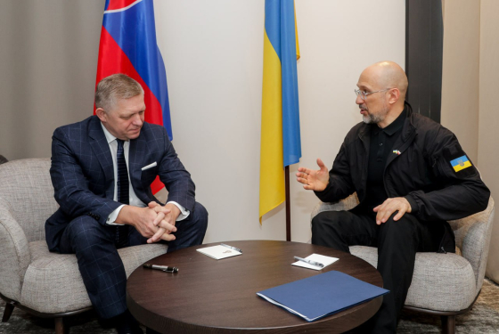 Україна готова до транзиту будь-якого газу, окрім російського, - Шмигаль після розмови з Фіцо