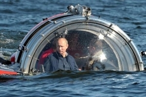 Политолог: найденные Путиным на дне артефакты, вероятно, украдены из крымских музеев