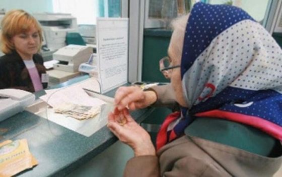 В Украине сегодня ограничиваются пенсии работающим пенсионерам