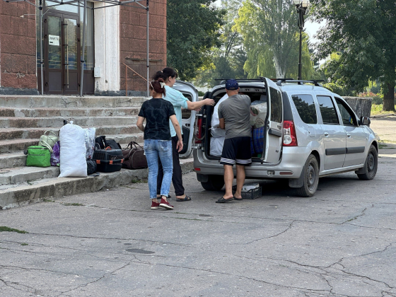 Евакуюватися потрібно якомога швидше: До двох мікрорайонів Мирнограда більше не можна заїхати, - МВА
