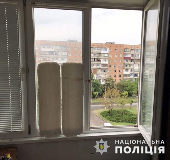 В Краматорске мужчина выпал из окна 5-го этажа