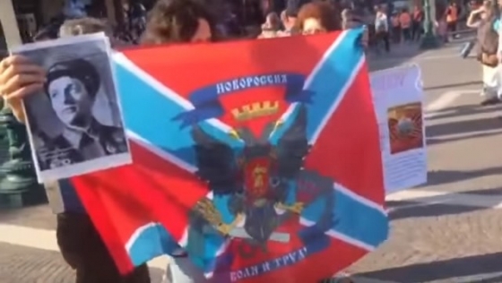 Украинцы в Италии разогнали акцию людей с флагами «Новороссии» и портретом Путина (видео)