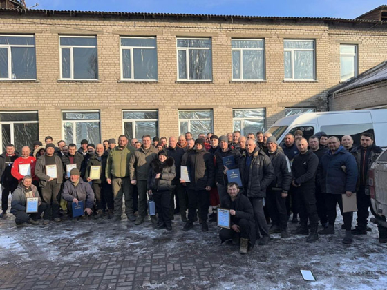 Фахівцям з Вінниччини подякували за будівництво фортифікаційних споруд у Покровському районі