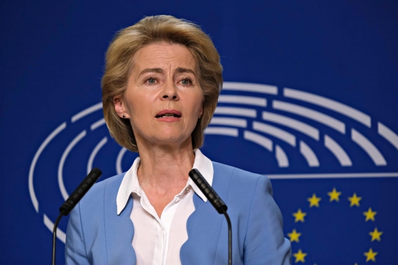 Глава Єврокомісії озвучила підсумки зустрічі з Сі у Парижі, де обговорили Україну
