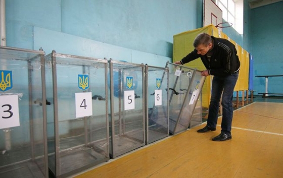 Сегодня в Украине проходит второй тур выборов Президента Украины  