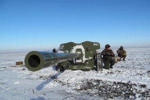 Порошенко в четверг может приказать силам АТО отвести тяжелые вооружения 