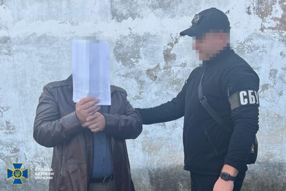Адвокат &quot;переписав&quot; майно порту Херсона на &quot;адміністрацію&quot; Сальдо. Його затримали