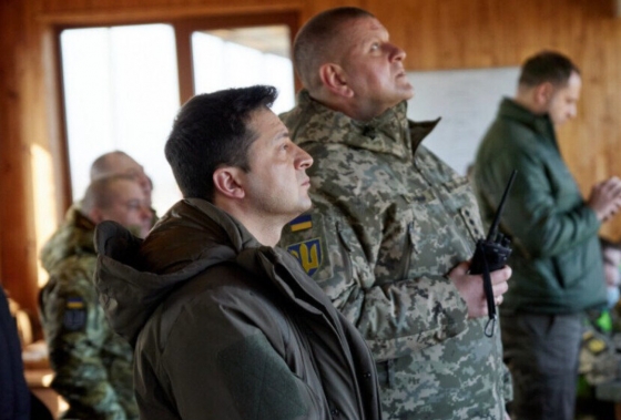 Найближчим часом Зеленський на Ставці запропонує змінити військове керівництво, зокрема і Залужного, - Бутусов