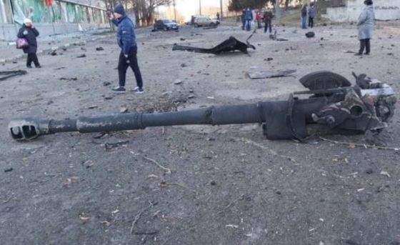 Війська РФ на танках знову намагаються атакувати Миколаїв, захисники України вступили з ними в бій, - Кім