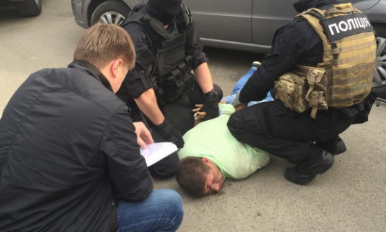 При задержании банды &quot;черных риэлторов&quot; в Киеве изъяли оружие, наркотики и 100 тыс. долл., - ГПУ