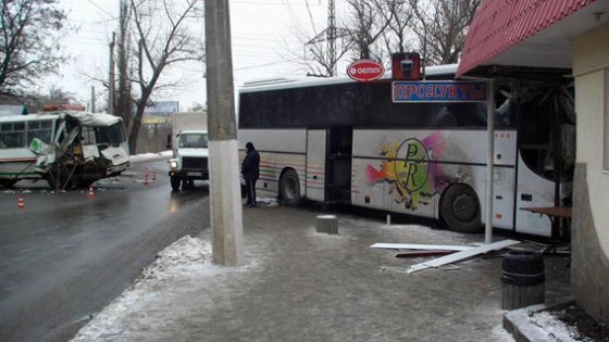 В Славянске произошло ДТП с участием двух автобусов