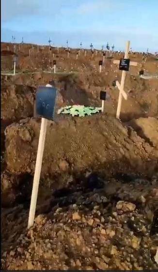 В окупованому Маріуполі з&#039;явився величезний цвинтар &quot;невідомих&quot; людей 