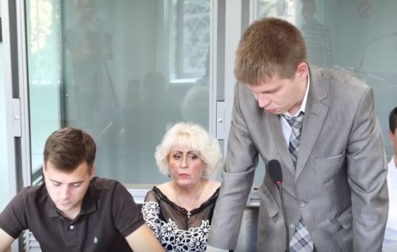 Слова защиты и крики радикалов: заседание суда после освобождения Штепы (видео)