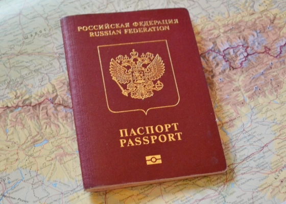В Мариуполе начали выдавать паспорта РФ. Фактическая аннексия города началась, - Андрющенко 
