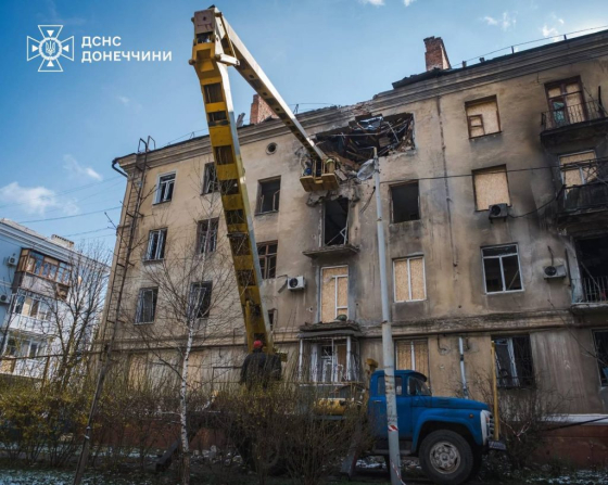 Краматорськ: рятувальники демонтували аварійні конструкції будинку, пошкодженого внаслідок атаки БПЛА