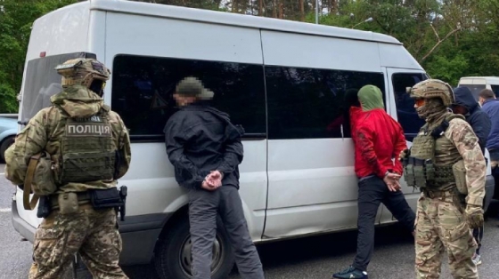 Полицейские задержали участников банды, которые пытали людей утюгом