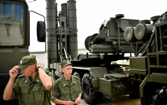 В Росії невідомі дрони долетіли до об&#039;єкта космічної розвідки, - ЦПД