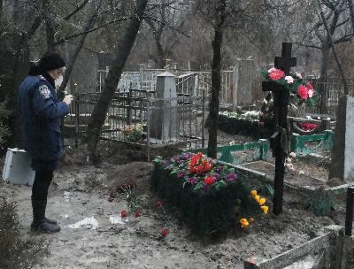В Запорожье неизвестные снова осквернили могилу погибшего бойца АТО