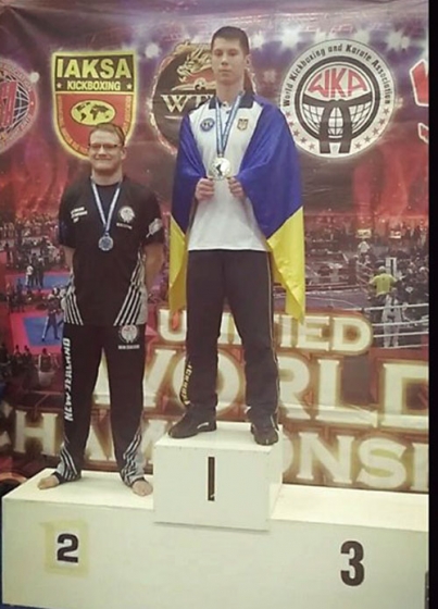 Антон Артюхов